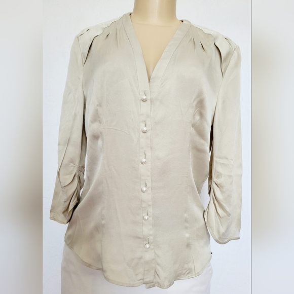 MaxMara Women's Luxury 100%Silk Blouse Pearl Buttons Taupe 10/Medium - Picture 1 of 16